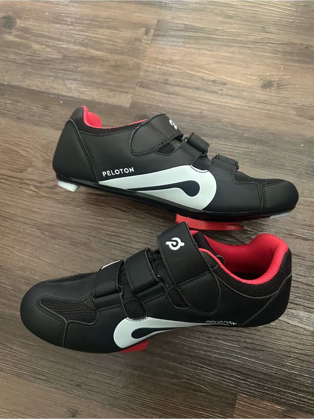 Peloton Cycling Shoes Cleats 39 LIKE NEW Bike